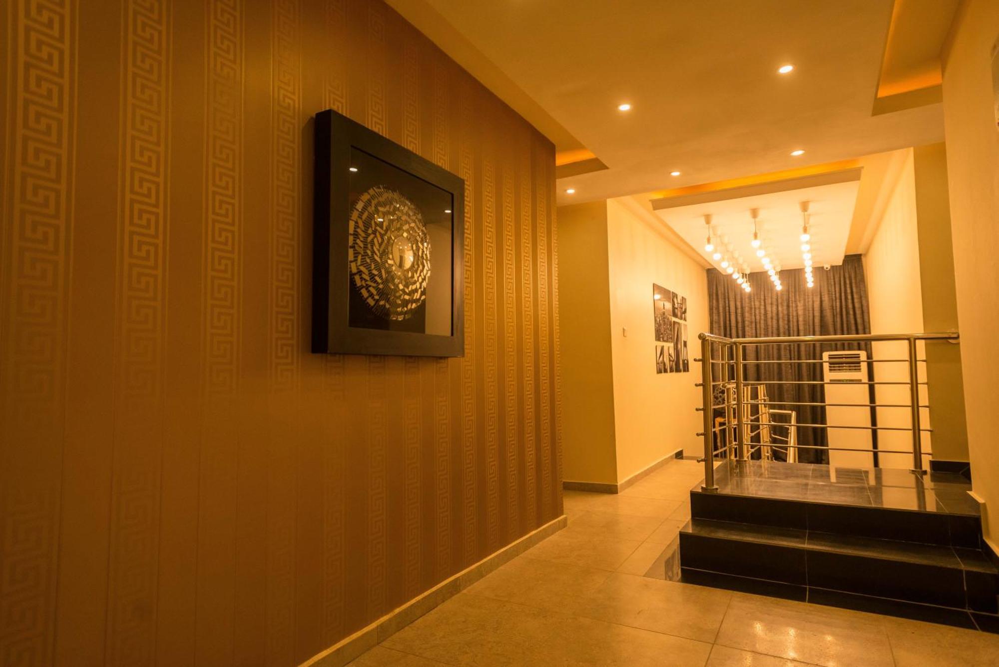 Iris Hotel Wuse 2 Абуджа Экстерьер фото